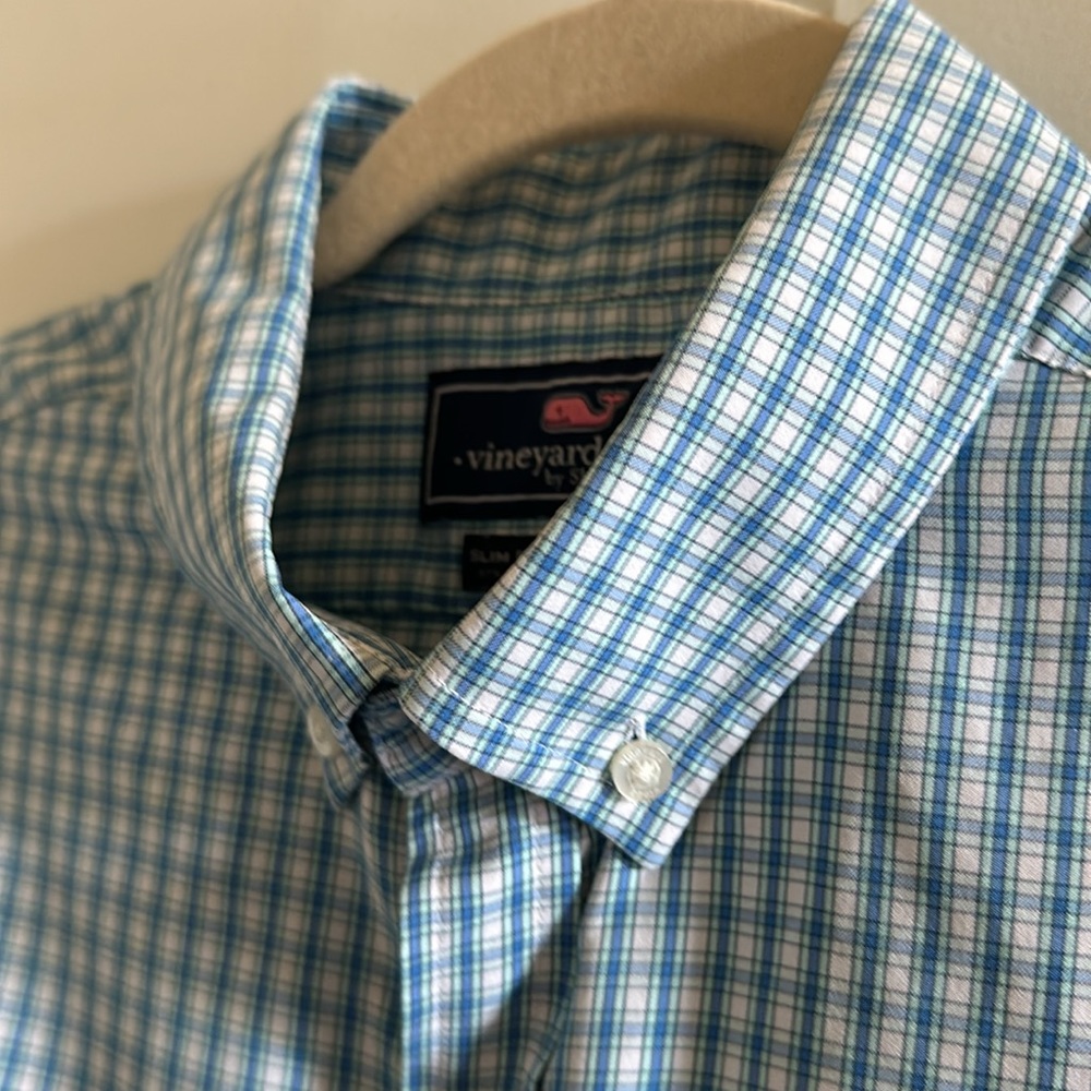 2 Vineyard Vines 🐳 Slim Fit Tucker Shirts - Picture 3 of 7